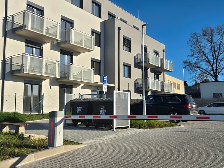 Pronájem bytu 1+kk 37 m²