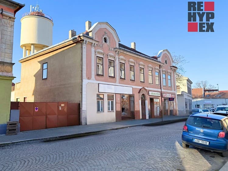 Prodej vícegeneračního domu 980 m², pozemek 523 m²
