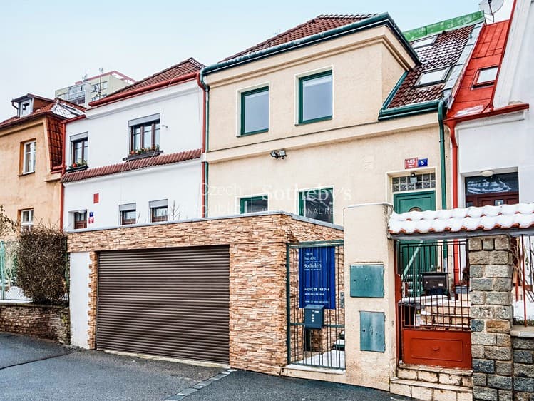 Prodej rodinného domu 200 m², pozemek 140 m²