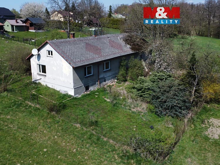 Prodej rodinného domu 156 m², pozemek 6 315 m²