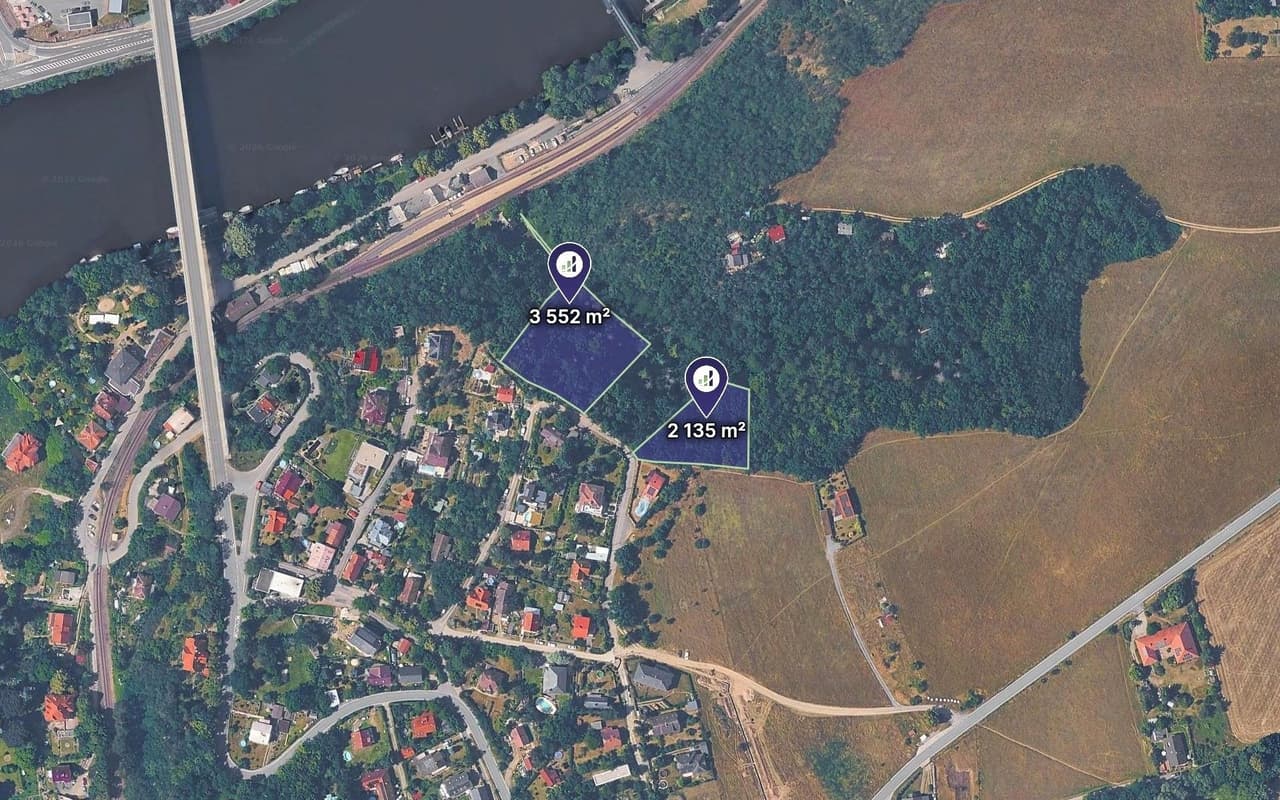 Prodej pozemku 5687 m²