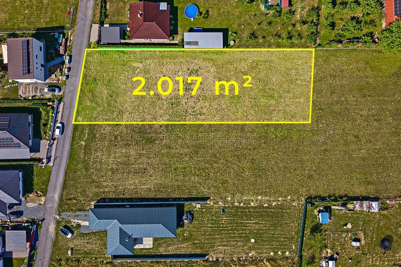 Prodej pozemku 2017 m²