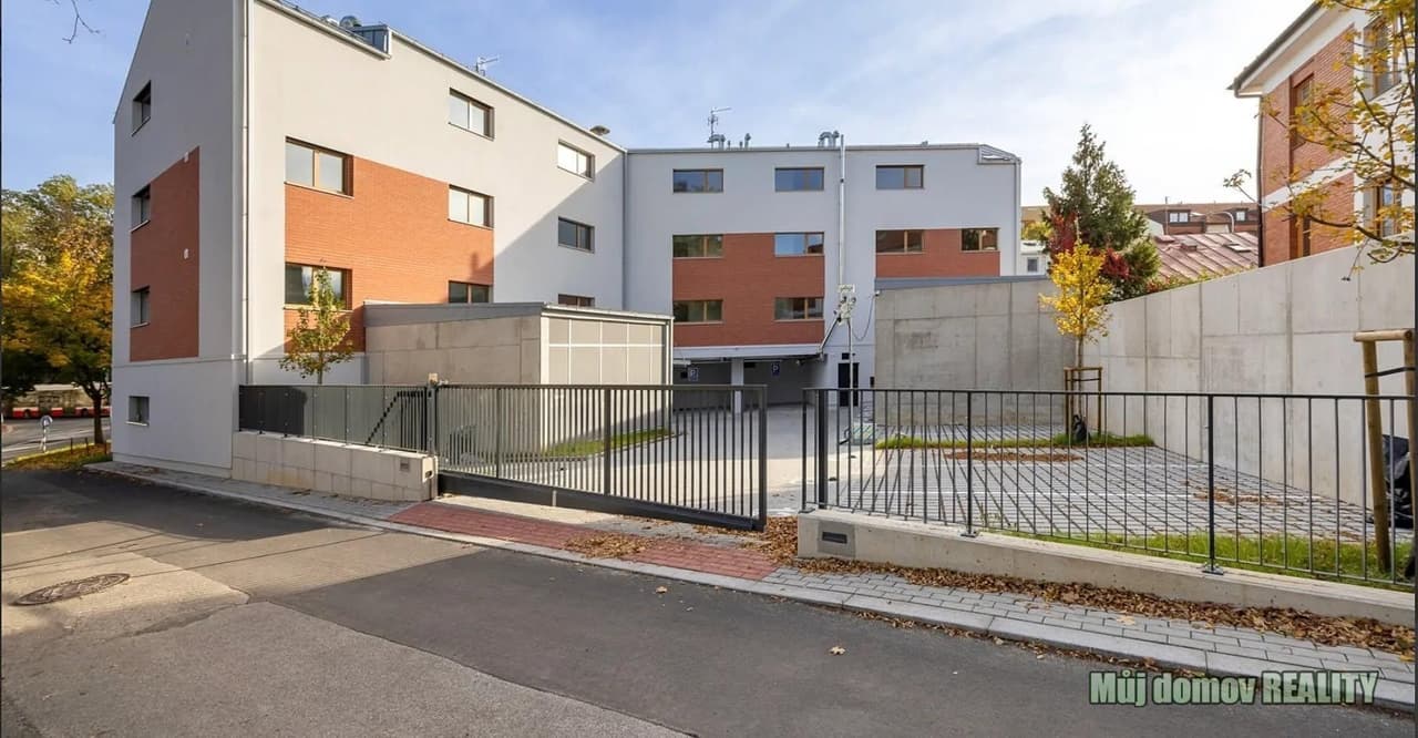 Pronájem bytu 2+kk 55 m²