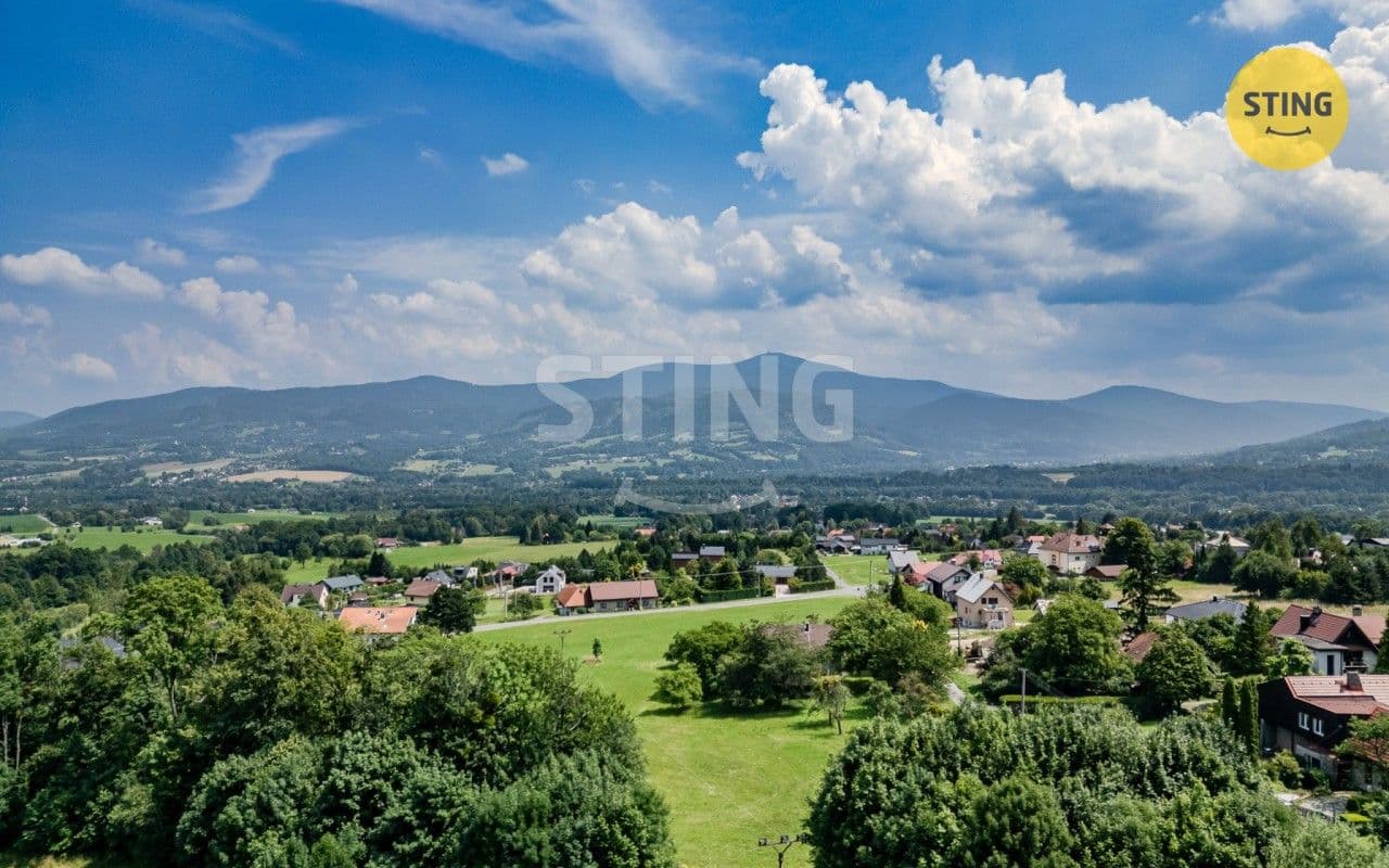 Prodej pozemku 1922 m²