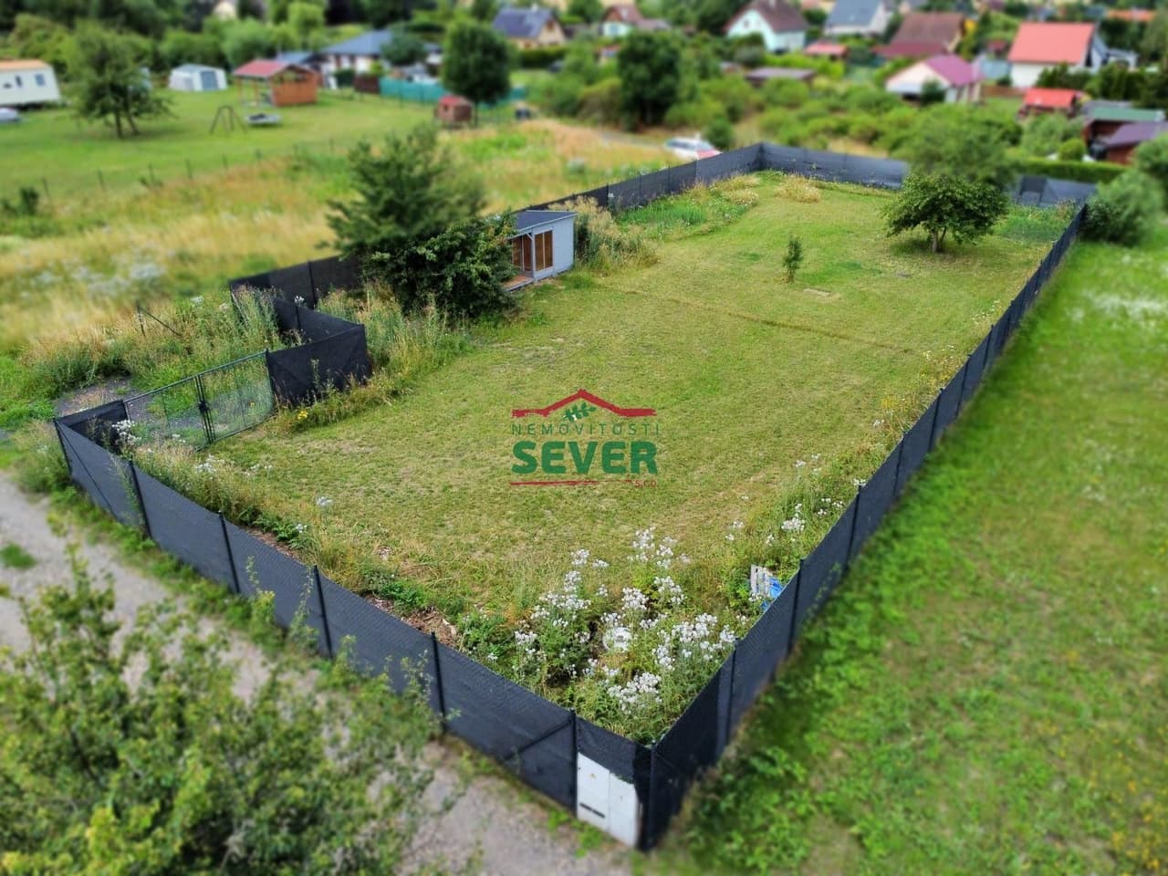 Prodej pozemku 943 m²