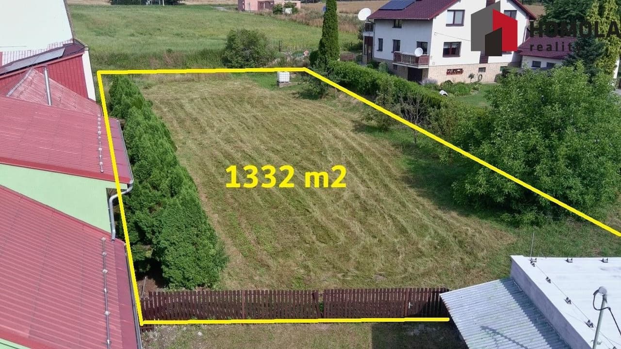 Prodej pozemku 1332 m²