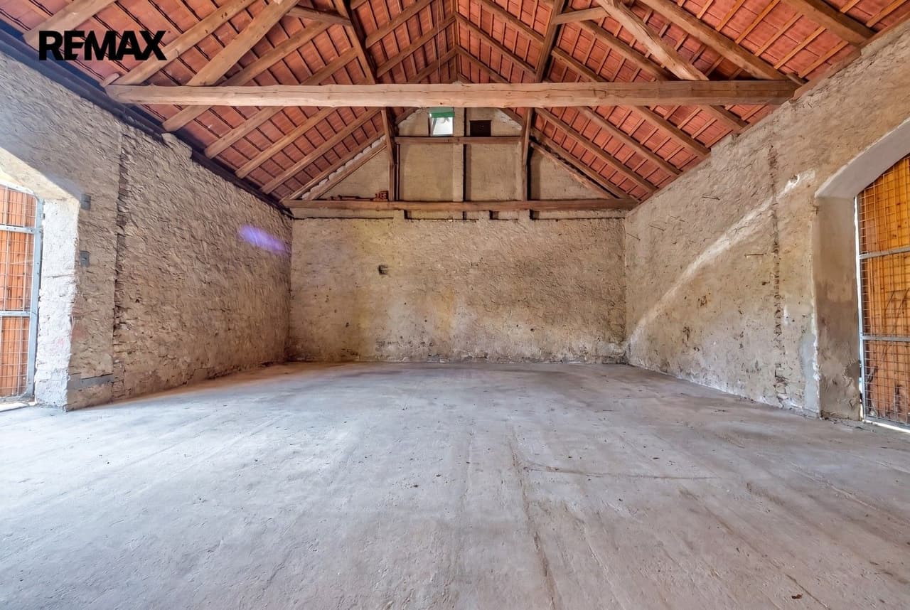 Pronájem komerčního prostoru 154 m²