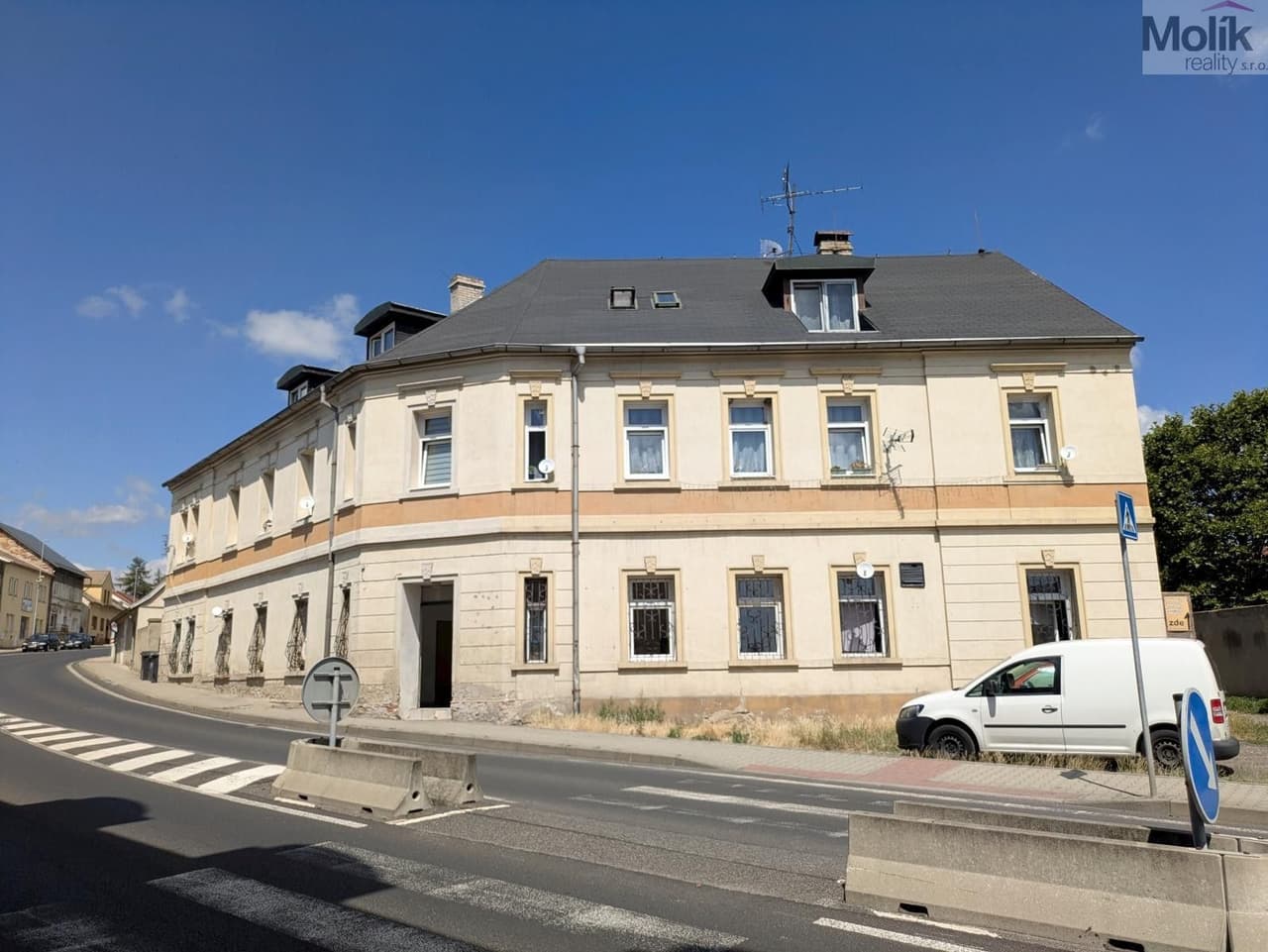 Pronájem bytu 1+1 42 m²