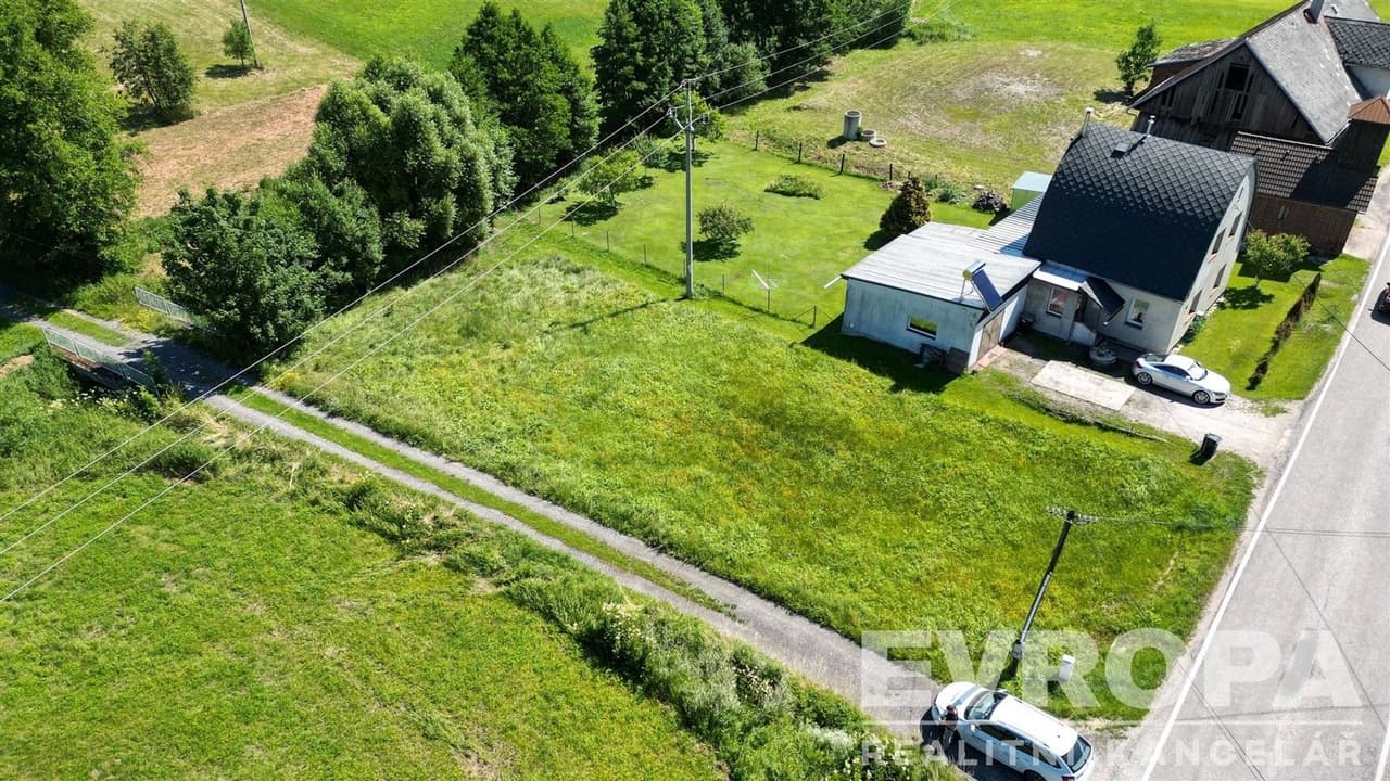 Prodej pozemku 811 m²