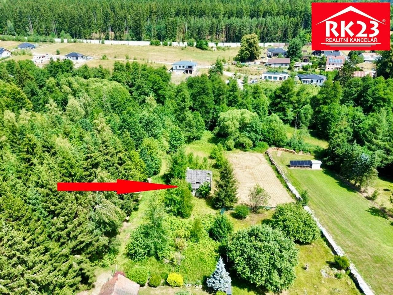 Prodej pozemku 1072 m²