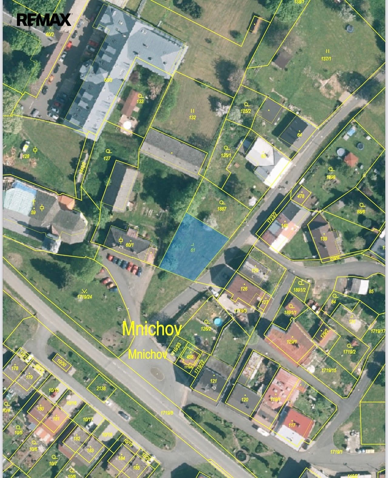 Prodej pozemku 563 m²