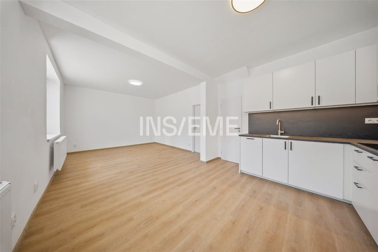 Pronájem bytu 3+kk 86 m²