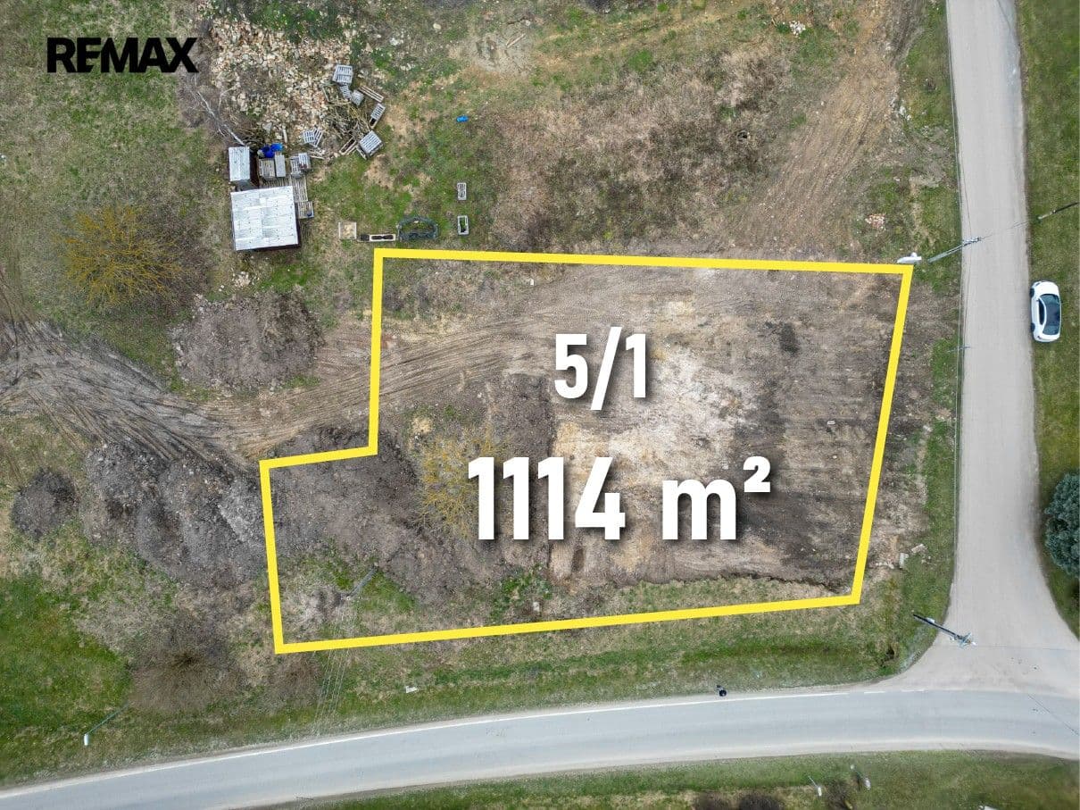 Prodej pozemku 1114 m²