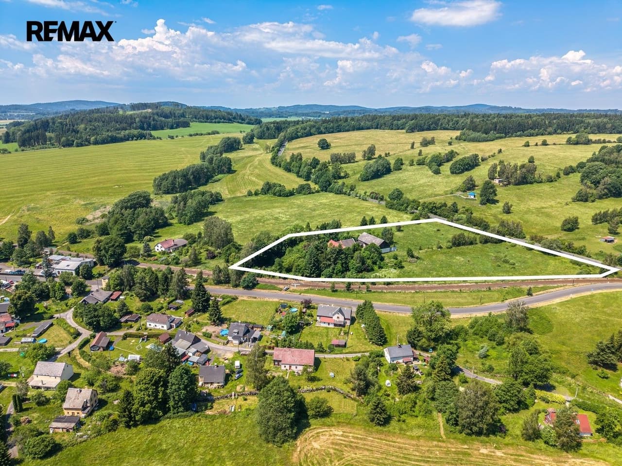 Prodej pozemku 21306 m²