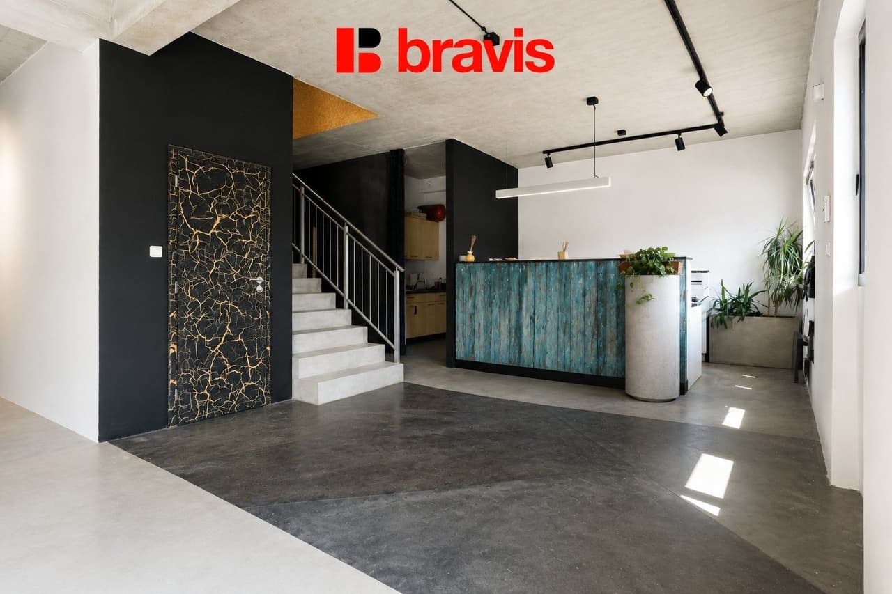 Pronájem komerčního prostoru 280 m²