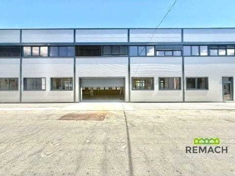 Pronájem komerčního prostoru 450 m²
