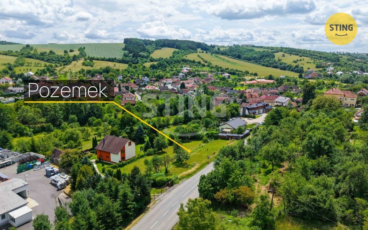 Prodej pozemku 1750 m²