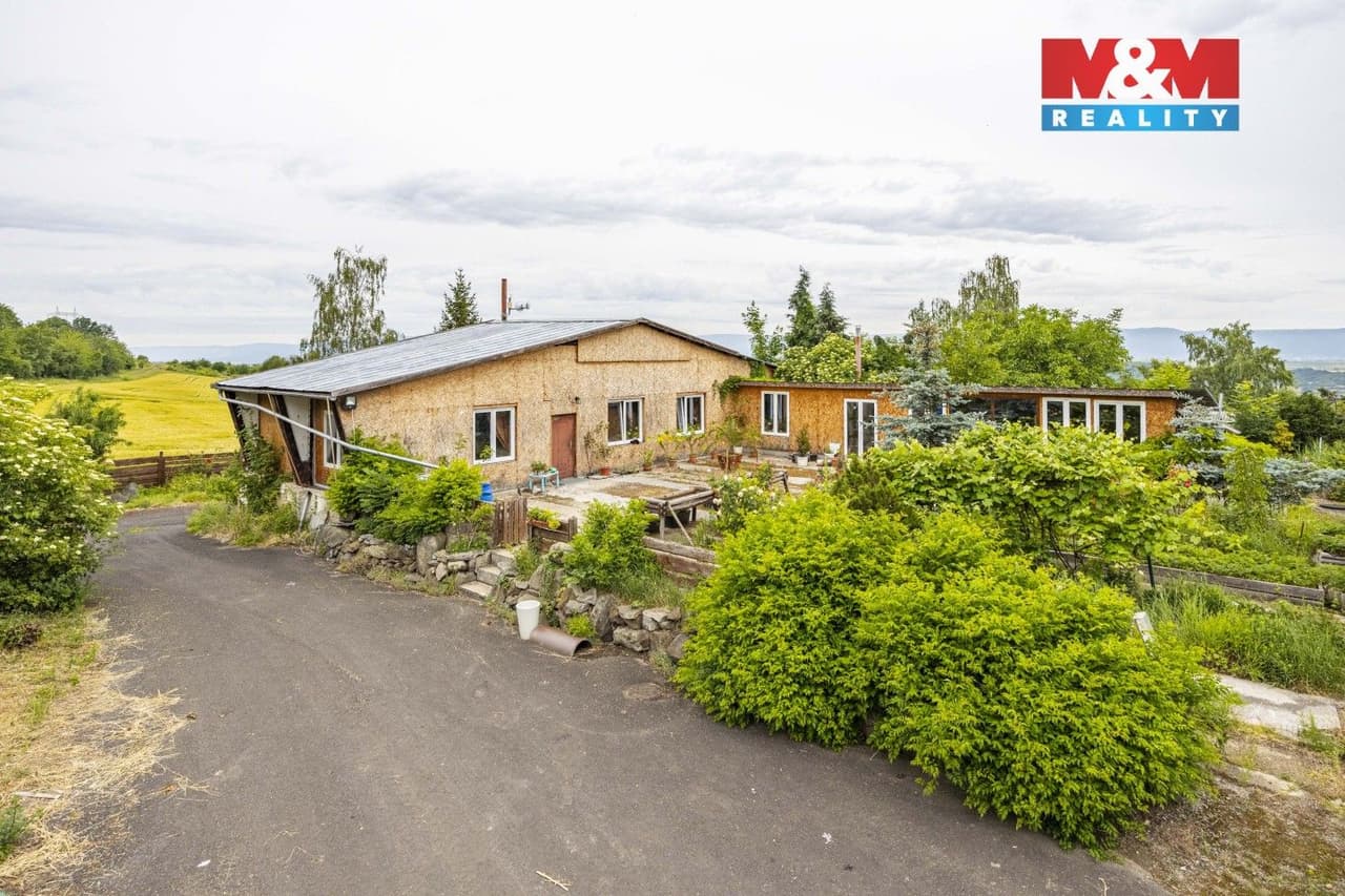 Prodej nemovitosti 3835 m²