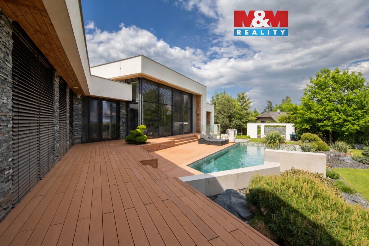 Pronájem domu 276 m²