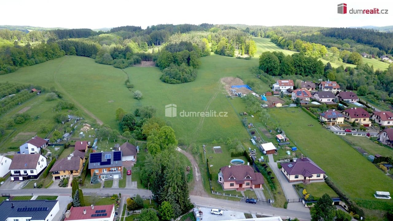Prodej pozemku 6468 m²