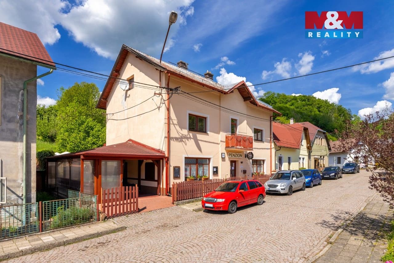 Prodej komerčního prostoru 340 m²