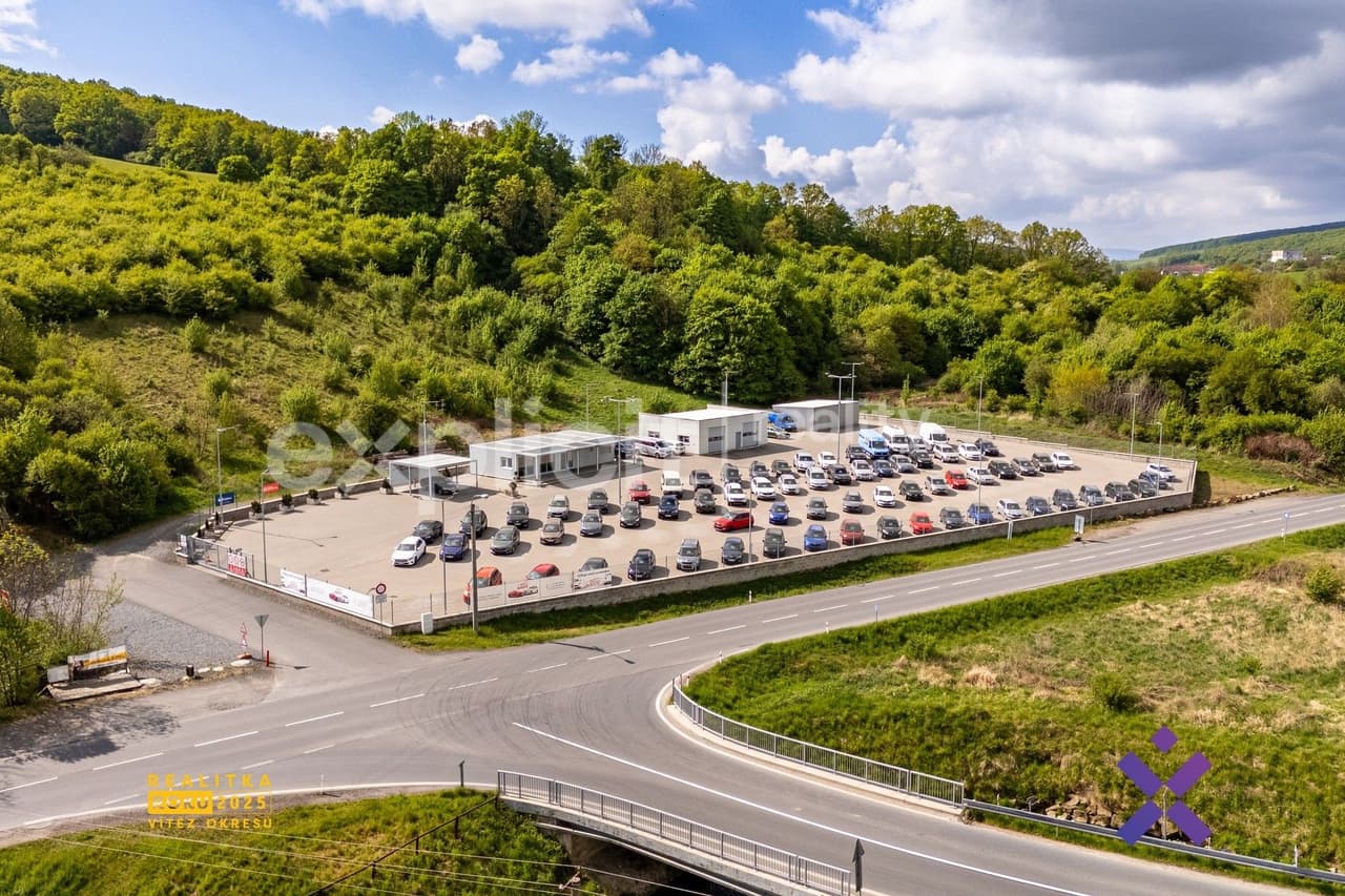 Prodej komerčního prostoru 4600 m²