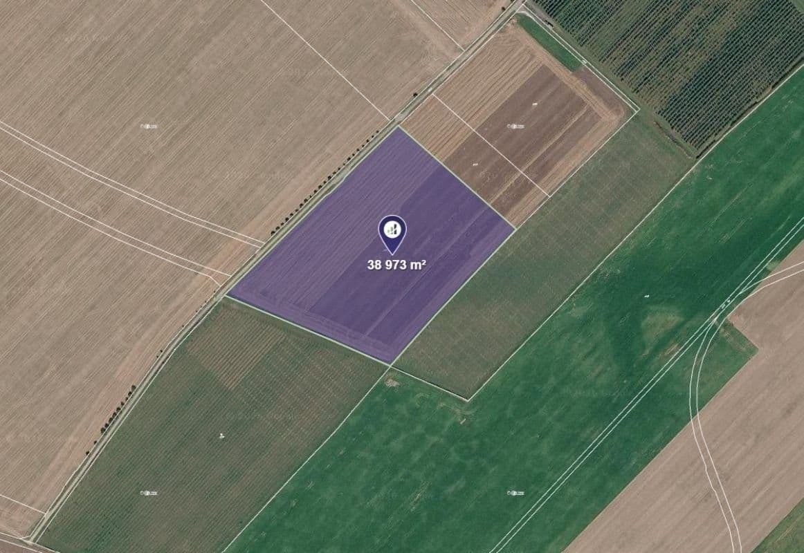 Prodej pozemku 4872 m²