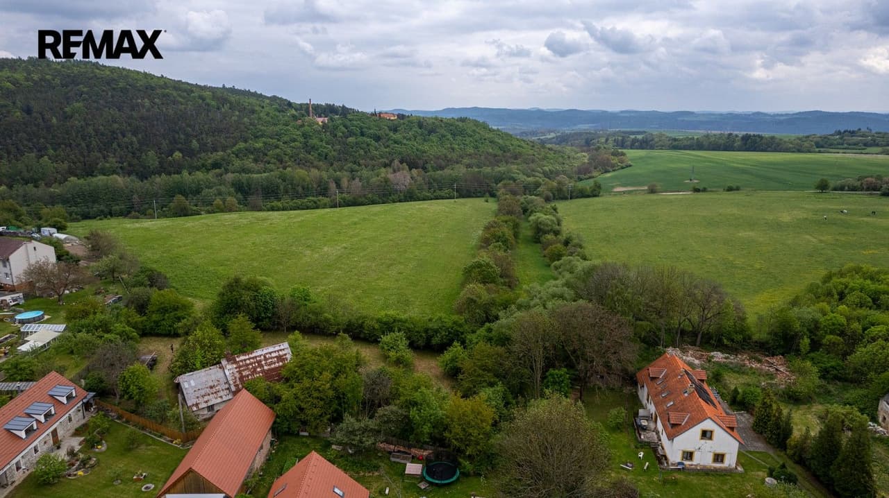 Prodej pozemku 660 m²