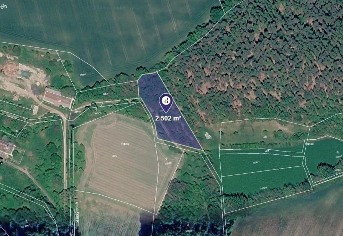 Prodej pozemku 2502 m²