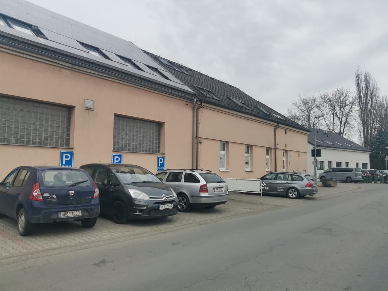 Pronájem komerčního prostoru 230 m²