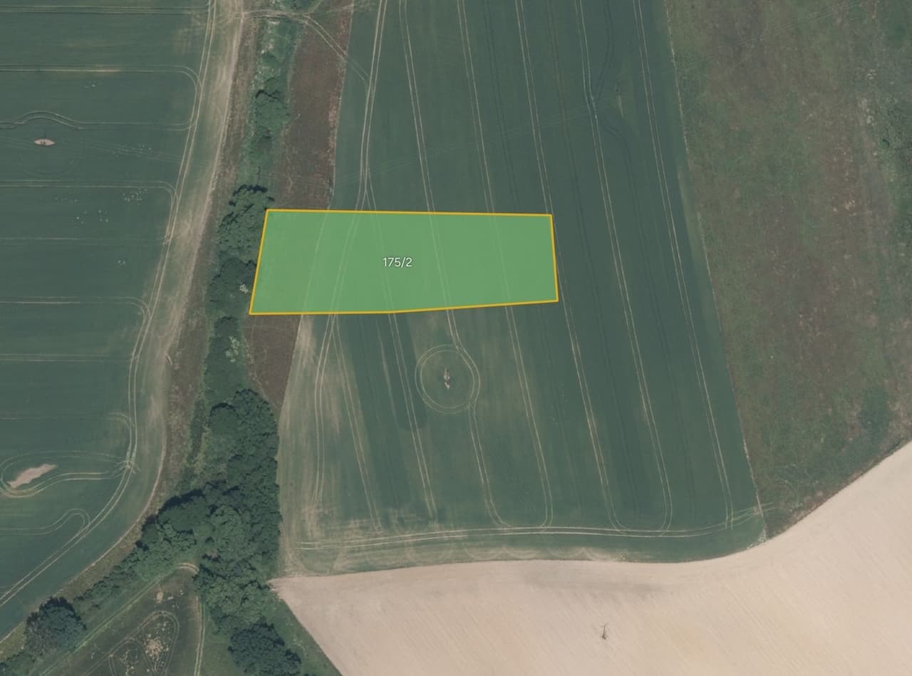 Prodej pozemku 4827 m²