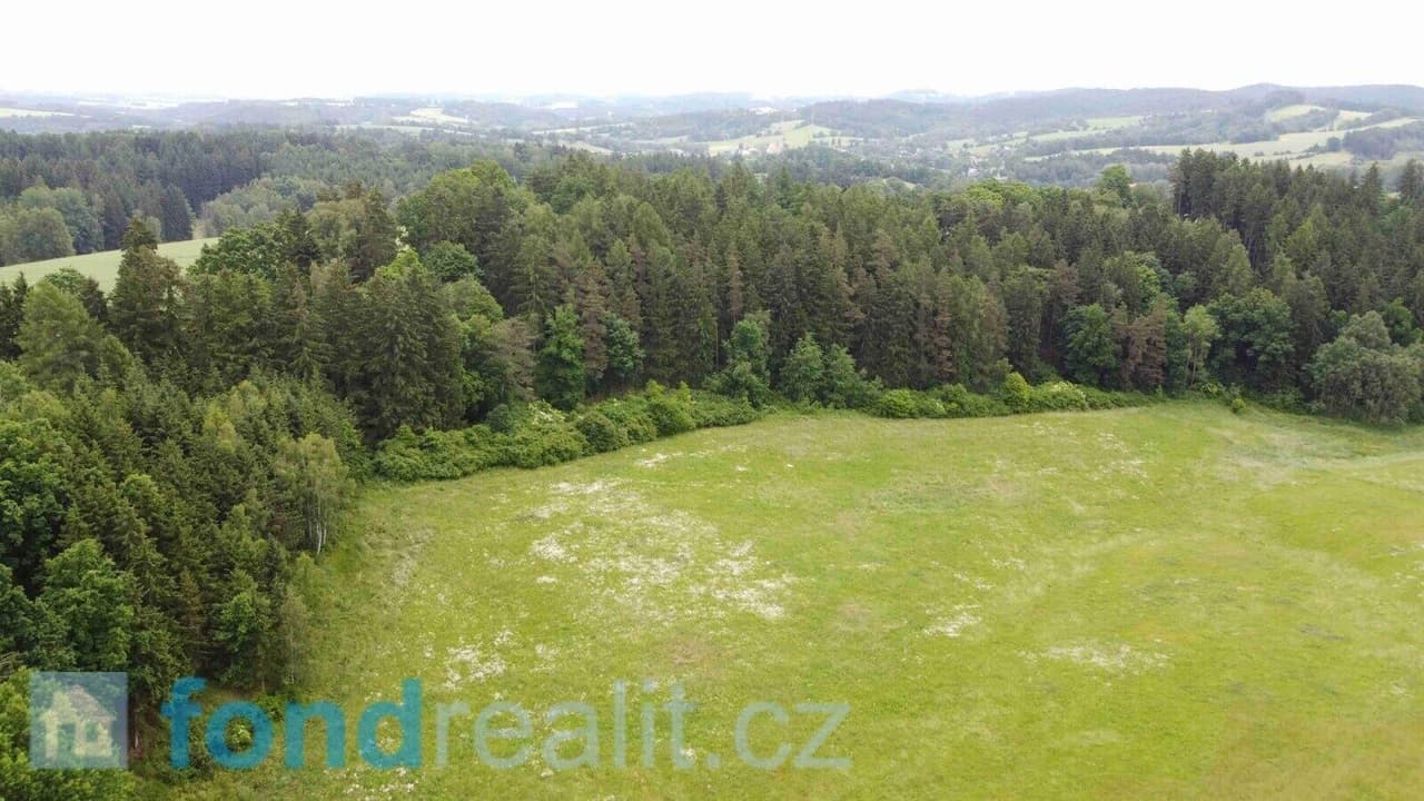 Prodej pozemku 6699 m²