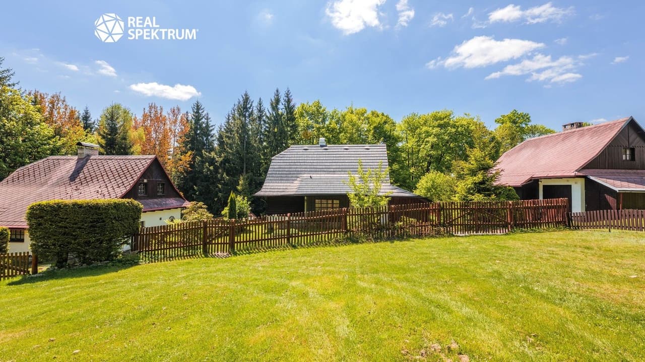 Prodej komerčního prostoru 150 m²