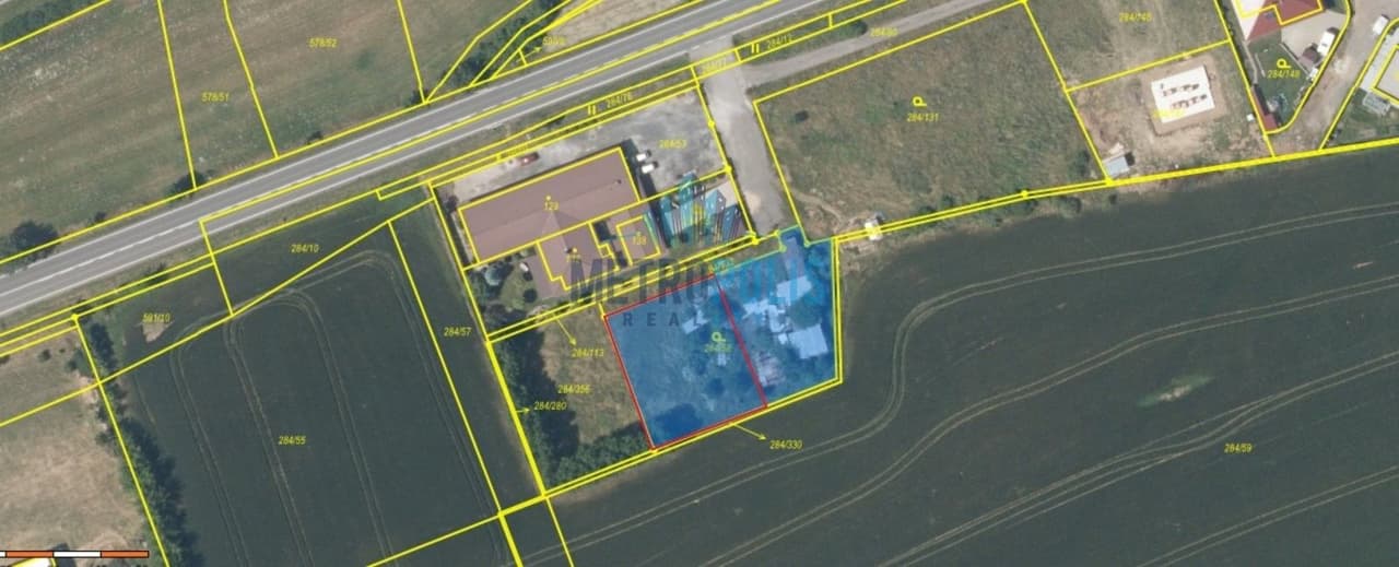 Prodej pozemku 800 m²