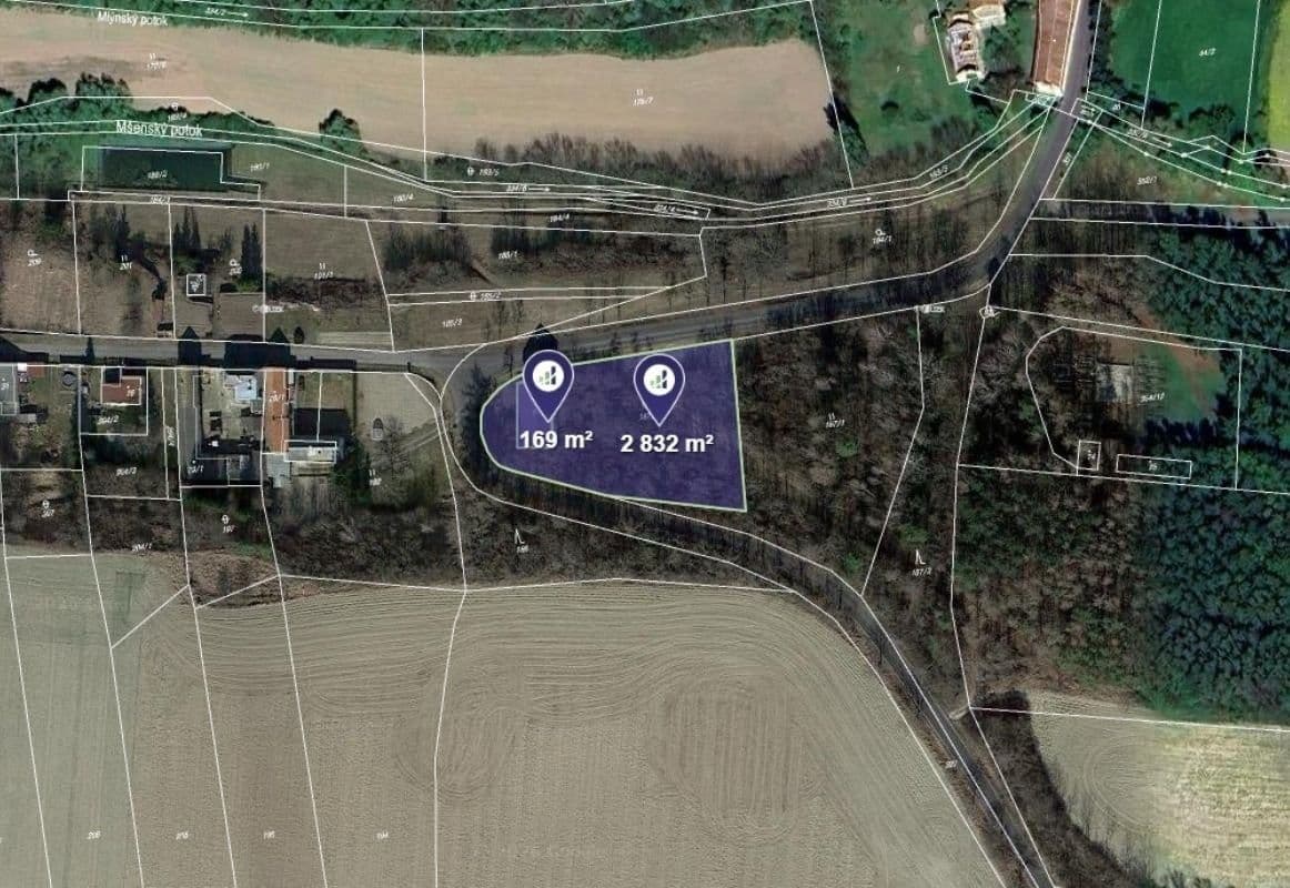 Prodej pozemku 3001 m²