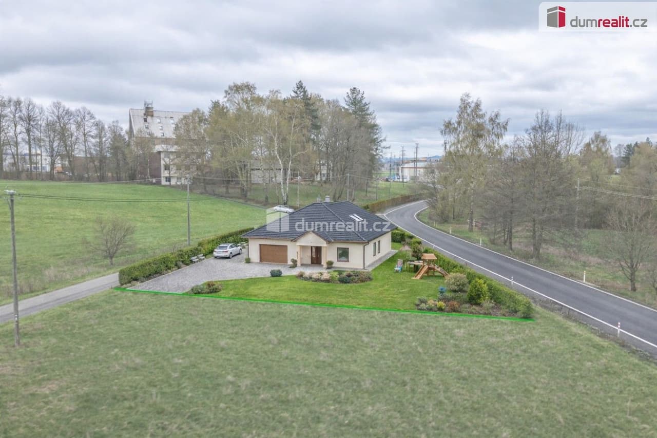 Prodej pozemku 1031 m²