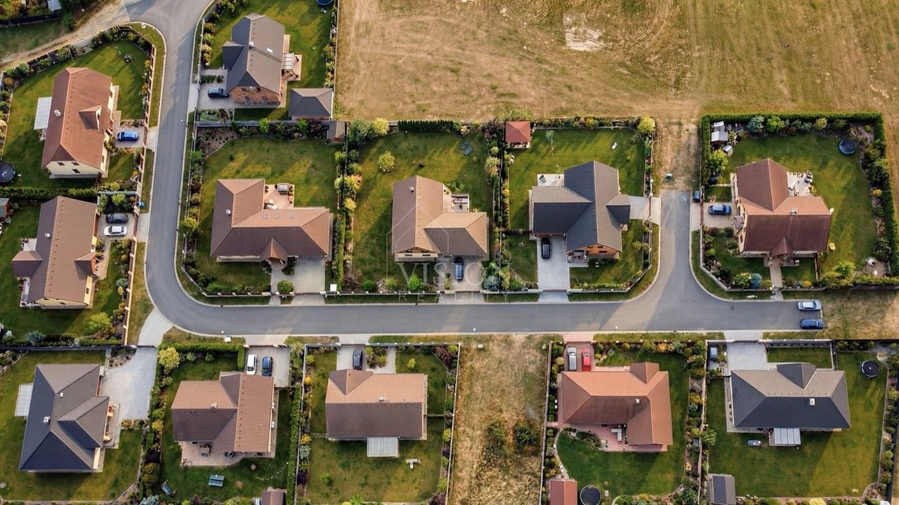 Prodej pozemku 1157 m²