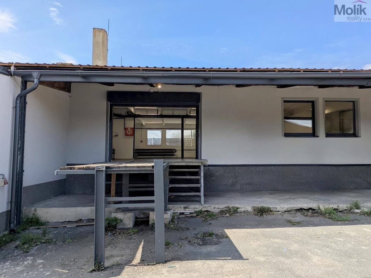 Pronájem komerčního prostoru 198 m²