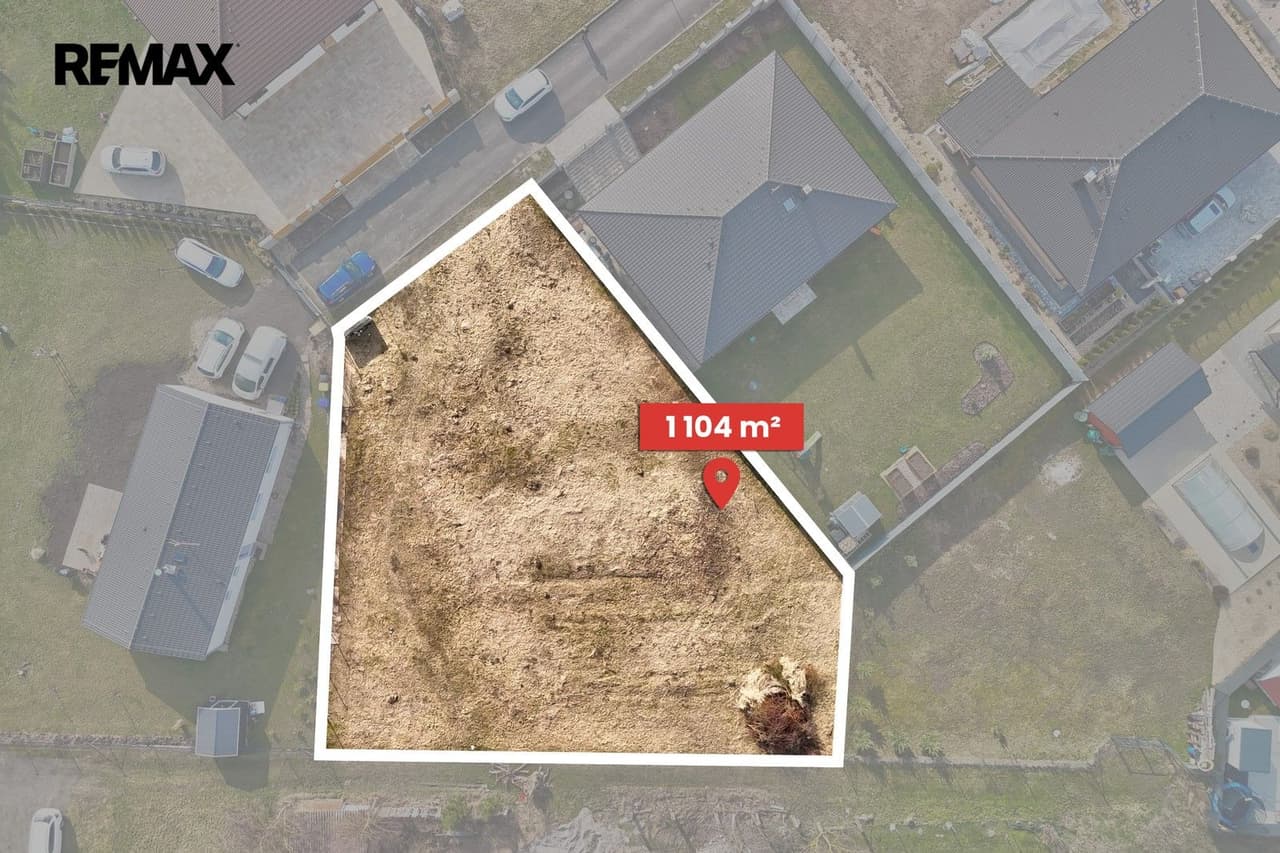 Prodej pozemku 1104 m²