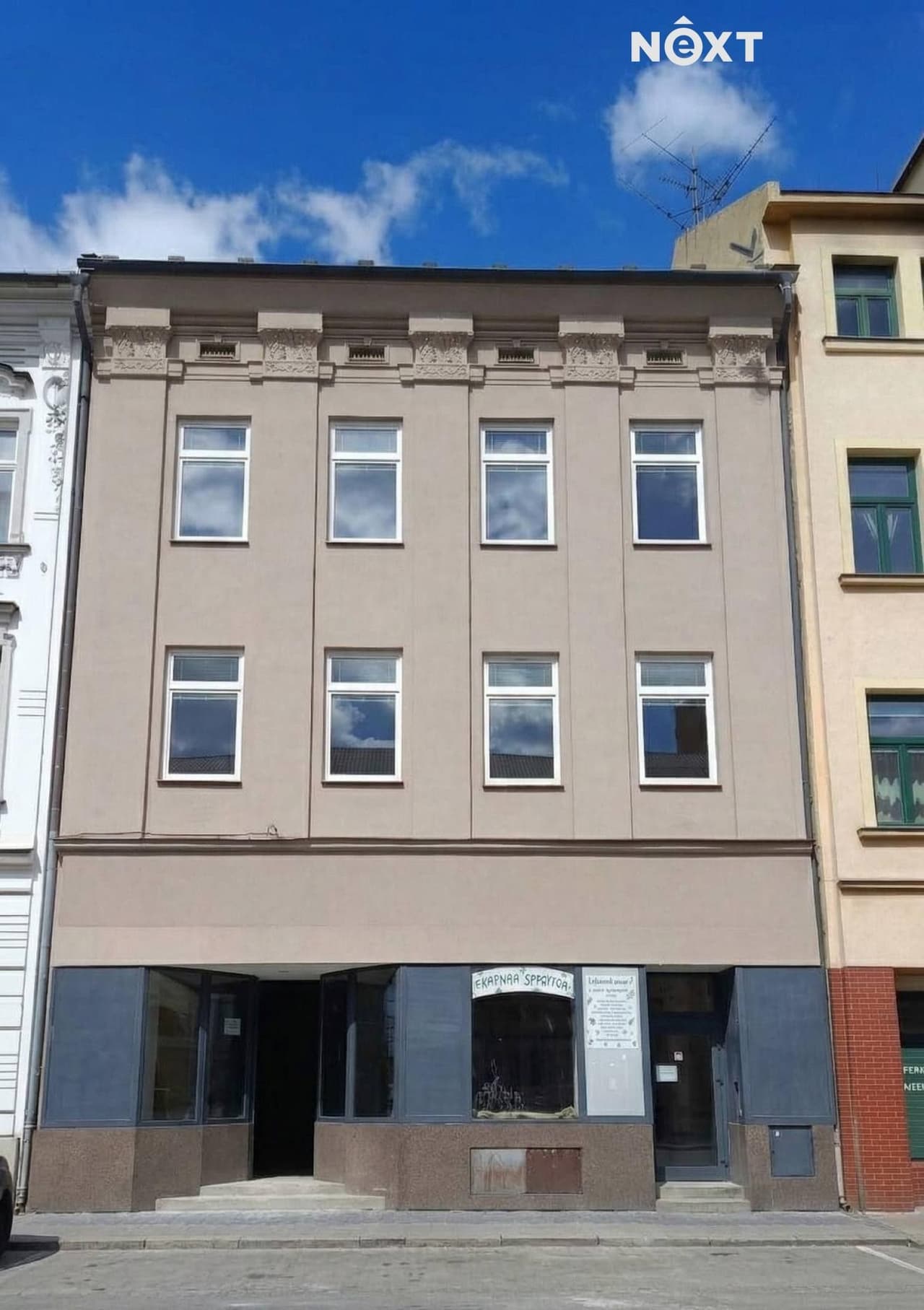 Prodej nemovitosti 1528 m²