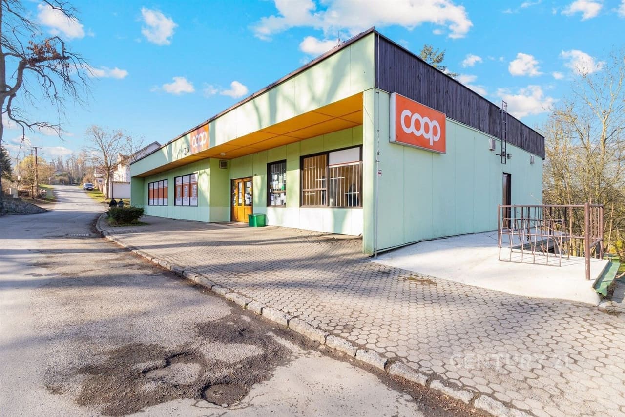 Pronájem komerčního prostoru 64 m²