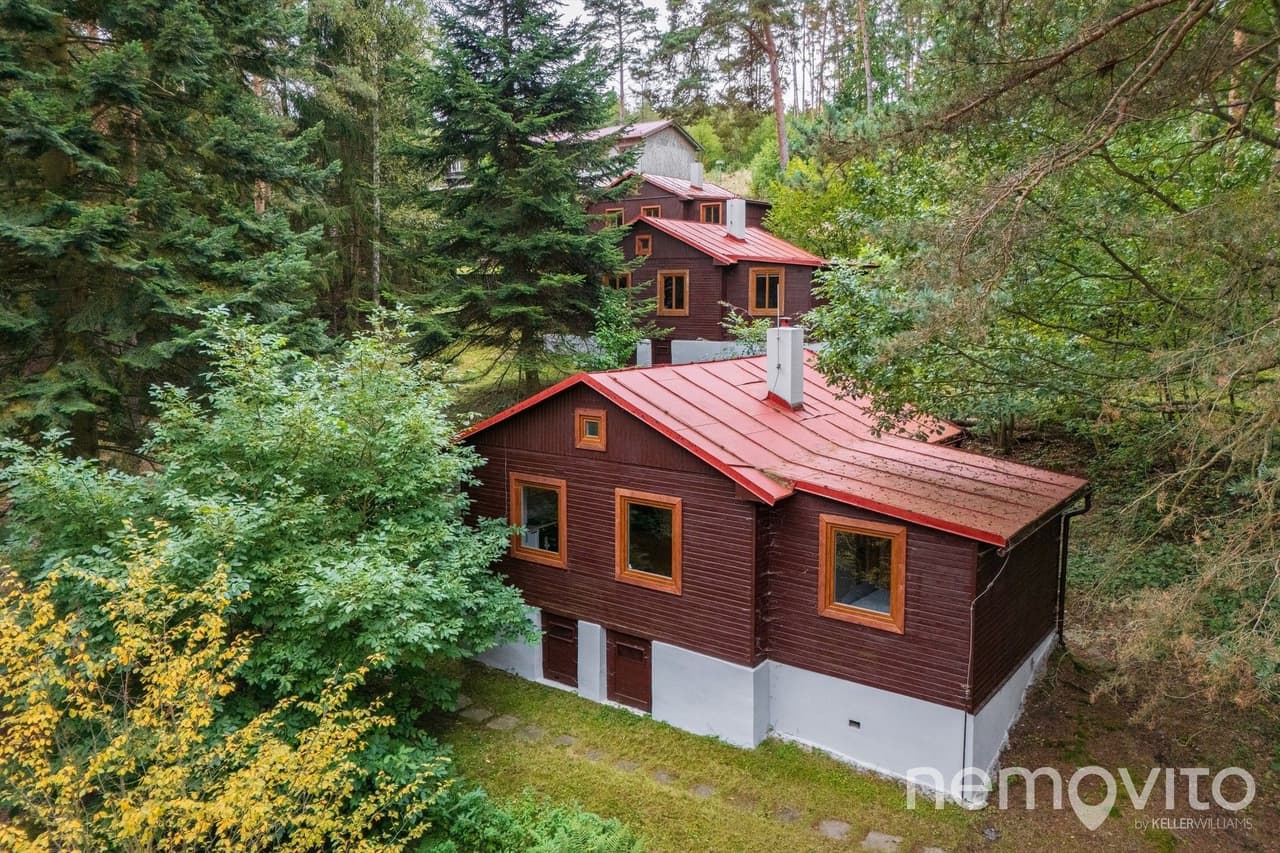 Prodej komerčního prostoru 655 m²