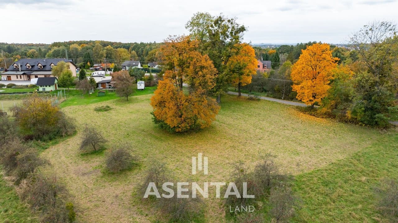 Prodej pozemku 3287 m²