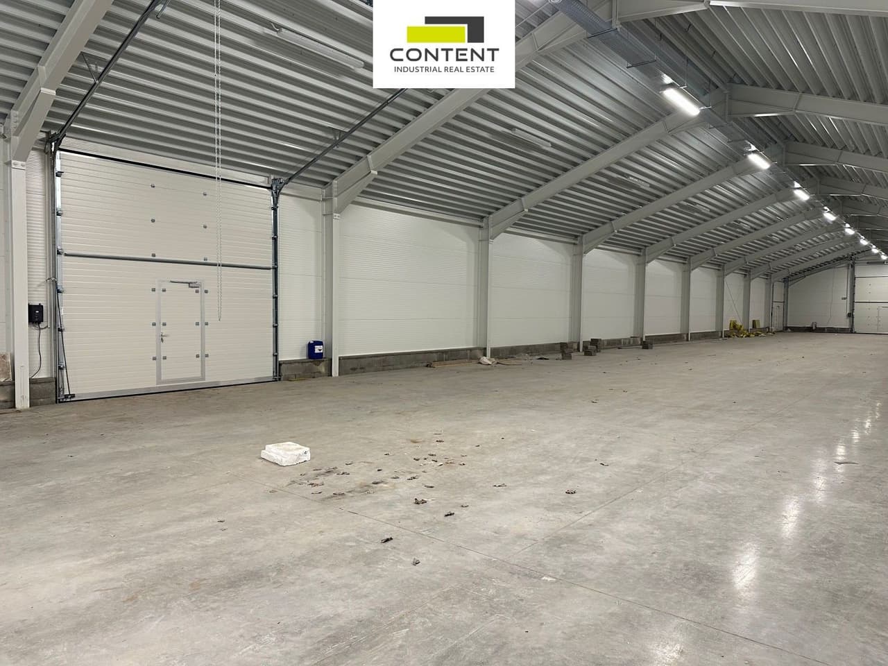 Pronájem komerčního prostoru 1200 m²