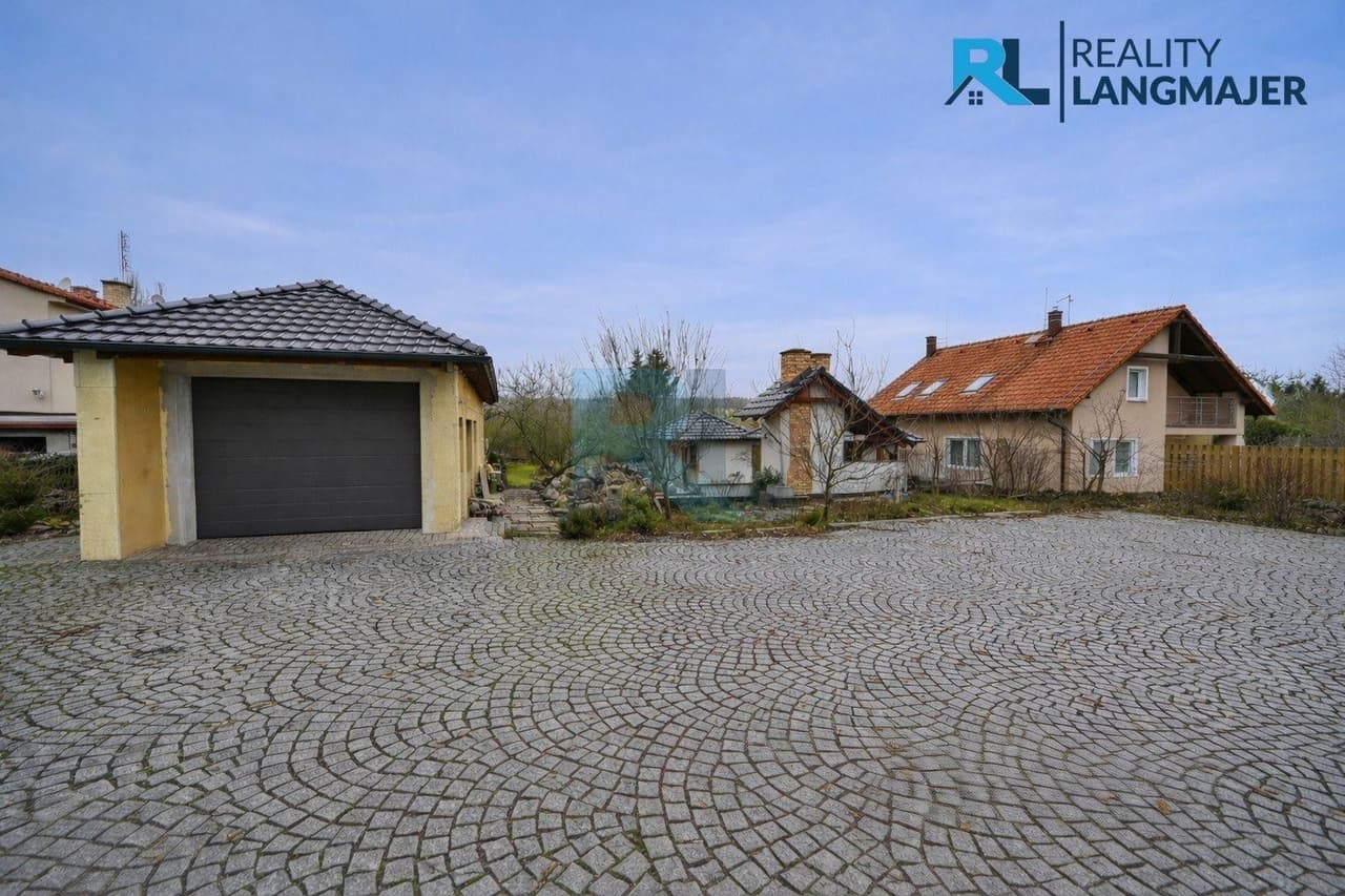 Prodej pozemku 656 m²