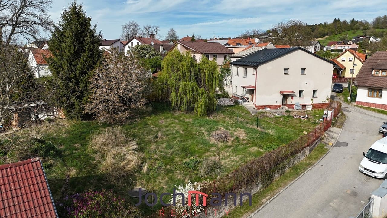 Prodej pozemku 627 m²
