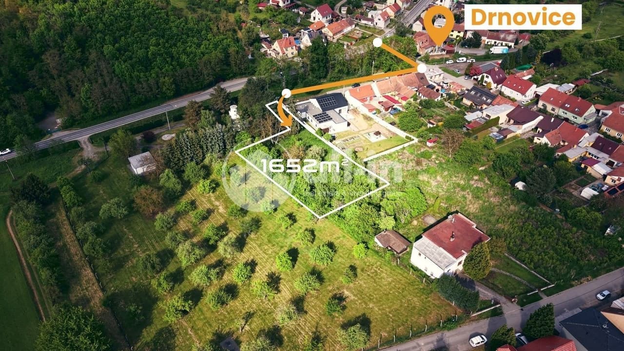 Prodej pozemku 1652 m²