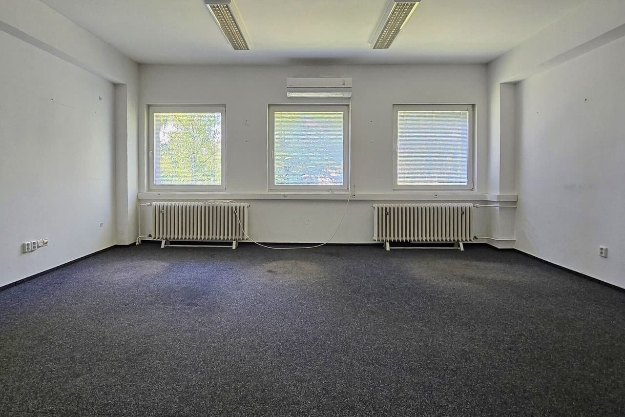 Pronájem komerčního prostoru 36 m²