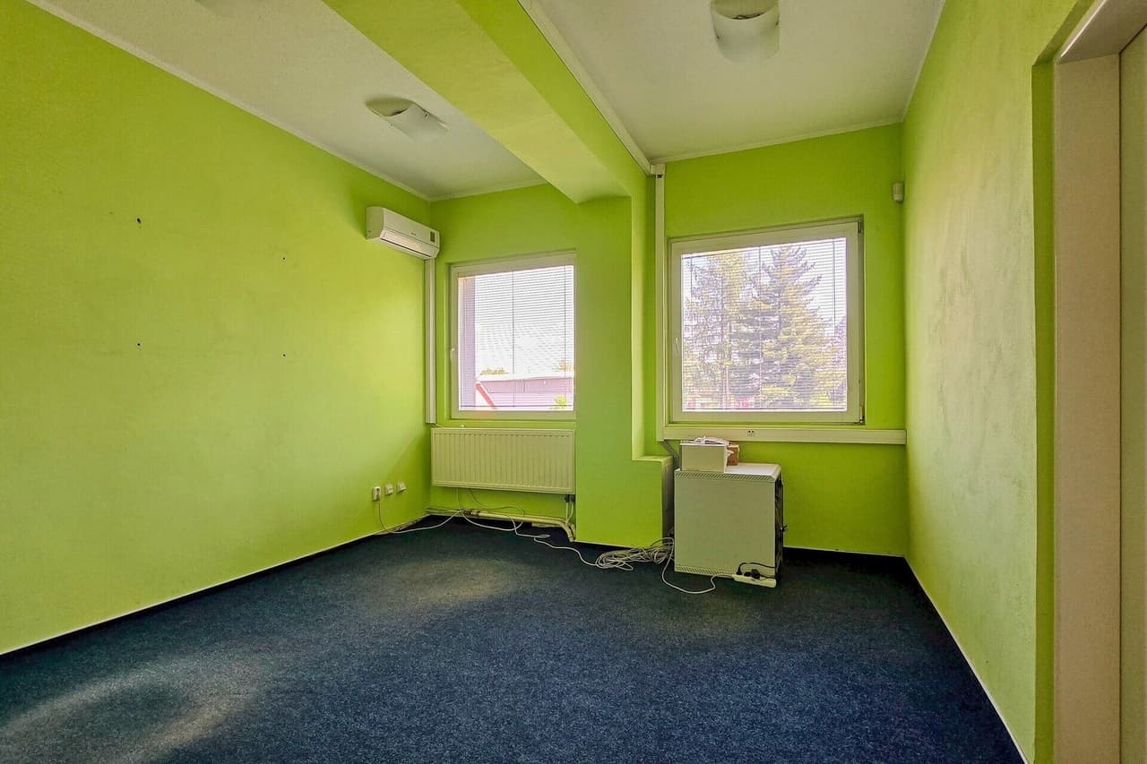 Pronájem komerčního prostoru 15 m²