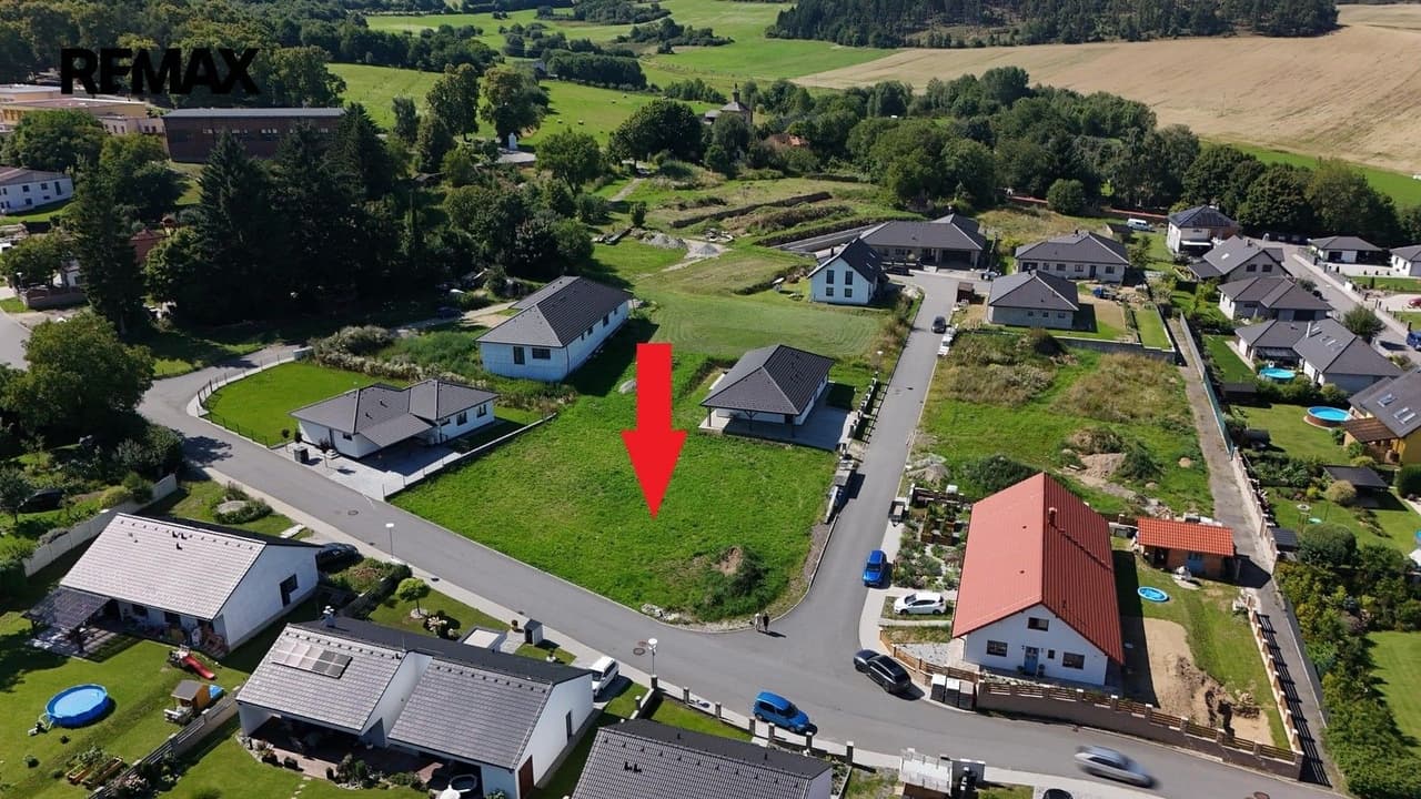 Prodej pozemku 1153 m²